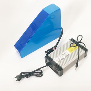 Driehoekige EBIKE BATTERIJ 36V 30AH 48V 27AH 52V 28V Grote capaciteit voor 1000 / 1500W Motor MTB