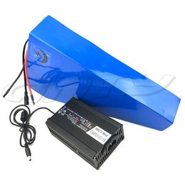 48V 30Ah Triangle E-bike Lithiumbatterij 1500W 2000W Electric Bike Batterij voor Originele Samsung 18650 + 5A-oplader Gratis verzending