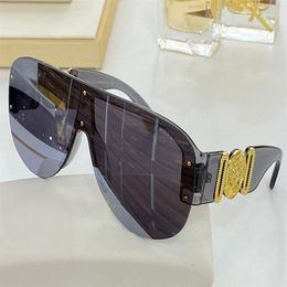 4931 Gafas de sol de hombres Nuevo línea simple de una pieza Gran marco Glasse Sunglasse adecuado para cualquier diseñador de moda relajado SungL252a