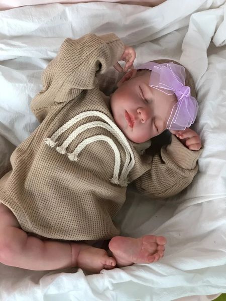 49 CM ya terminado pintado Bebe Reborn Doll LouLou born Sleeping Doll Vinilo suave 3D tono de piel venas visibles regalo para niñas 240102