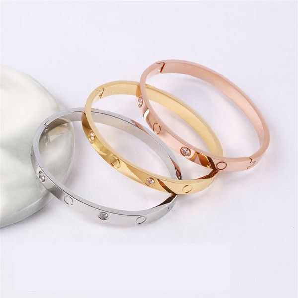 Bracelets de créateurs de 4 mm bracelet de luxe 6 0 bracelets d'amour 4 diamants en acier titane plaqué or 18 carats charmes de tournevis à vis f3011
