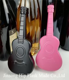 Flacon de hanche de guitare en acier inoxydable de 4oz, noir, rose, argent, couleur peut être mélangée, logo gravé 8686548