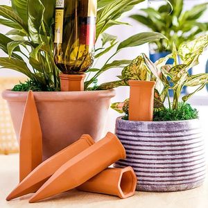 4pcs Plant automatique Dripper Terracotta Infisage Dispositif d'irrigation goutte à goutte à eau en pot.