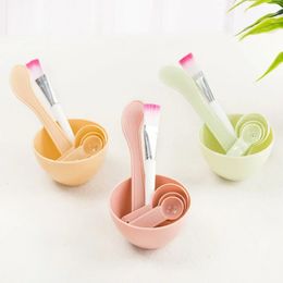 4pcs Face Mask Bowl Set 4 en 1 outil de maquillage cosmétique de beauté faciale bricolage avec pinceau à éloge mélangée