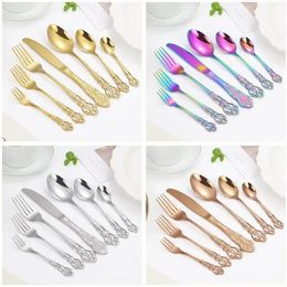 4 stks goud bestek set European Style Roestvrij stalen lepel vork Royal Steak Knife Retro Hollow Design Dinware Set Home Decor