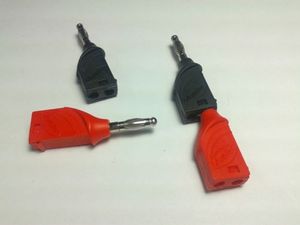 4 stks Hoge kwaliteit koperen banaan plug Solderen voor Meter Test Sondes (rood + zwart)