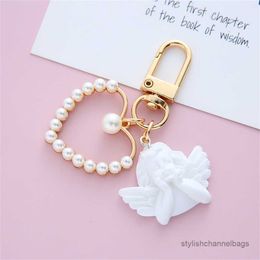 4PCS Keychains Pearl Heart White Resin Angel Girl Letter Keychain For Women Vintage Gold Compated Keyrings Wedding Souvenir Gift Accessories