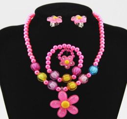 4 stks Kids Baby Girl039s Imitatie Parels Kralen Zon Bloem Ketting Armband Ringen Oorbellen Sieraden Set Kinderen Party Gift91611613564078