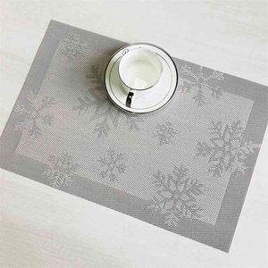 4pcs / lot Christmas Snowflake Placemats Waterdichte antislip Anti-Scald Tafel Mat Simple European Style Placemat 210423