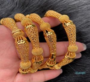 4PCS Lot Indian Bangles Gold Color BangleBracelet Dubai Bangles For Women Africa sieraden Ethiopian Wedding Bride Jewelry Gift CX26442555
