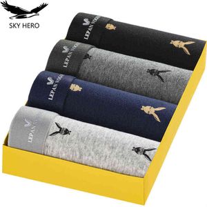 4pcs / lot culotte hommes coton boxeurs pour homme calzoncellos sexy HOMBRE shorts masculin masculin jockstrap sous-vêtements de haute qualité H1214