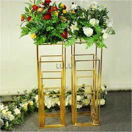 4PCS/Lot Wedding Dessert Table Gold-Pated Geometric Flower Stand Party Decoratie Shiny Metal Iron Square frame Geometrische route HKD230810