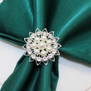 4pcs anneaux de serviette en perles fleurs déchets de bague de serviette pour les mariages de Noël ou décontractés de table à manger hwp41