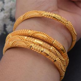 4pcs Set 24k Dubai Gold Color African Bridal Wedding Brangles pour femmes Braceletbangles arabes saoudiens 220702260P