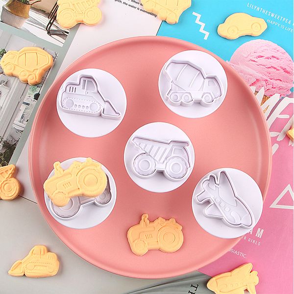 4pcs / ensemble 3d Biscuit Moule Airplane Car Engineering Véhicule COITEURS COITEUR