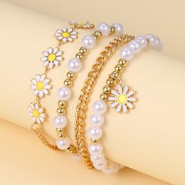 4pcs/set estilo bohemio imitación creativa pulsera de perlas con cuentas para mujeres regalos de joyería de playa de pulsera pequeña margarita