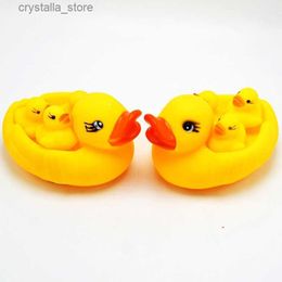 4 pièces/ensemble canard en caoutchouc bébé douche eau BB jouets de bain pour bébé enfants enfants cadeau d'anniversaire jouet classique garçons filles L230518