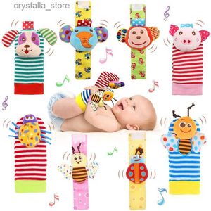 4 stks/set Zachte Baby Rammelaar Speelgoed Voet Finder Sokken Polsen Rammelaars Activiteit Aanwezig Cadeau voor Pasgeboren Baby Babies 0 ~ 12 maanden L230518