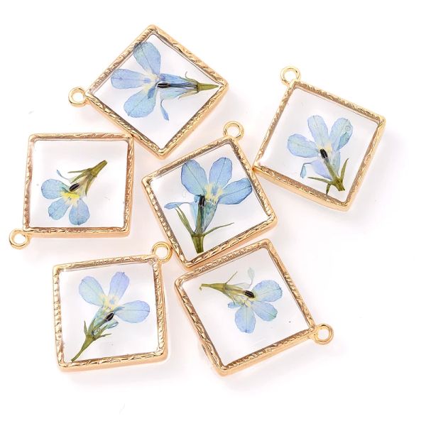 4pcs carré carré en résine transparente Charmes acryliques jonquilles pendentif à fleurs séchées pour bijoux de boucles d'oreille