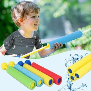 4 stks Water blaster waterpistolen voor kinderschutter draagbaar 4 kleuren 30ft bereik kinderen schuim waterpistool zomer zwembad speelgoed 240422