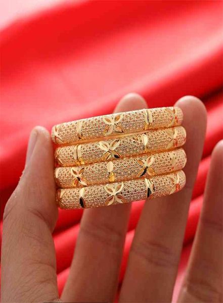 4PCSLOT Gold Bracelet 410 Baby Girls Child Dubai Circle Bangles Bijoux arabe Afrique du Moyen-Orient Africain Metal Bangle 2109184365668