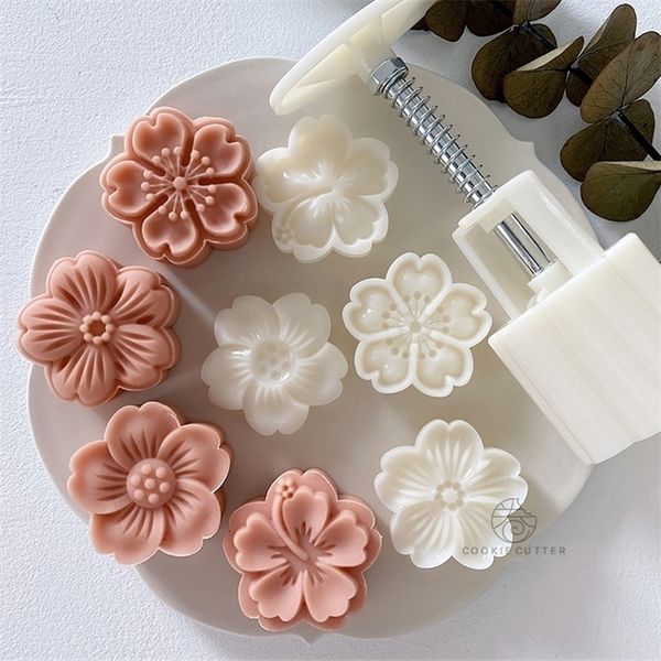 4 pièces ensemble moule à gâteau de lune fleurs de cerisier motif Sakura timbres presse à main plongeurs outils de pâtisserie Festival de mi-automne 220701