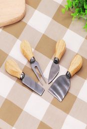 4pcssets couteaux à fromage ensemble de planches manche en chêne fourchette à beurre Kit de couteaux à épandeur outils de cuisine accessoires utiles 254 V21611059