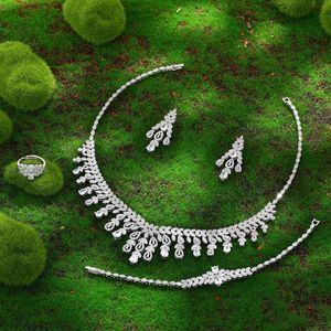 4 pièces de la mariée zirconie entièrement set de fête pour femmes bijoux Dubai Nigeria Crystal Wedding 240514