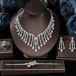 4 pièces Cubic Zirconia Bridal Wedding Set Dubai Womens Jewelry Nigeria Africa Collier Earge 240511