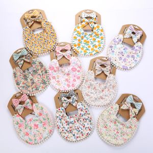 4SetsLot Baby Burp Kleding Haar Strikje Hoofdband Katoenen Baby Jongen Meisje Slabbetjes Kinderen Bloemen Speeksel Handdoek Voeden Dubbeldeks Sjaal 240115