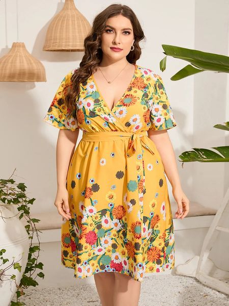Vestido Midi de talla grande 4xl 5xl para mujer, vestido amarillo de manga corta con cuello en V y estampado Floral para mujer, vestidos de playa de talla grande 240129