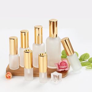 5 10 15 20 30 50 100 ml glazen spuitflessen met fijne mistspuitpomp spuitkap, hervulbare herbruikbare matte duidelijke lege flessen voor essentiële oliën, parfums, lichaamsspars