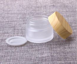 5 10 15 30 50 G / ML Récipients vides rechargeables avec bouchons à vis en grain de bois et couvercles intérieurs, pots ronds en verre pour lotions cosmétiques pour le corps