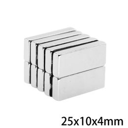 5/10/20/30 / 50pcs 25x10x4 Aimants de blocs puissants 25 mm * 10 mm aimant en néodyme 25x10x4mm NdFeb magnétique 25 * 10 * 4 mm
