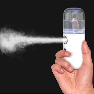 5 couleurs Party Favo USB rechargeable 30 ml Nano Mist Pulvérisateur Mini Handheld Summer Hydratant Facial Steamer Humidificateur Spray Beauté