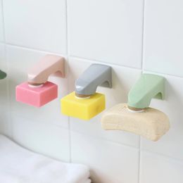 Accesorios de baño en 5 colores, estante de almacenamiento para montar en pared, jabonera de madera con pegatina, estantes para jabón, soportes magnéticos para jabones