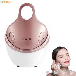 5 in 1 Massageur Massageur Massage Head EMS Dispositif à la maison Crème Light Therapy Anti-Aging Rinkle Beauty Appareil 240422