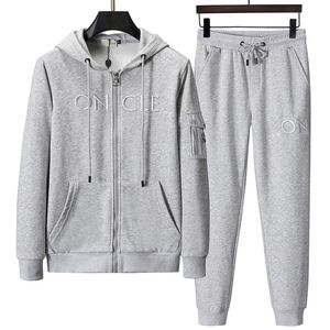 5 Survêtements pour hommes Designer Mens Survêtement De Luxe Hommes Sweatsuits À Manches Longues Classique Poche De Mode Courir Casual Homme Vêtements Tenues Pantalon Veste Deux Pièces # 018