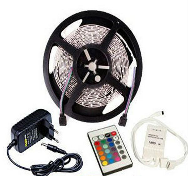 Tira de luz LED RGB de 5 metros por rollo SMD 2835 300 LEDS 12 voltios 60ledsm No impermeable 24 teclas Controlador remoto Adaptador de corriente 2A 5124072