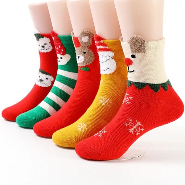 5 pares de calcetines navideños para niños calcetines de tubo de algodón de algodón grandes alumnos de bebé calcetines al por mayor en otoño e invierno 231221