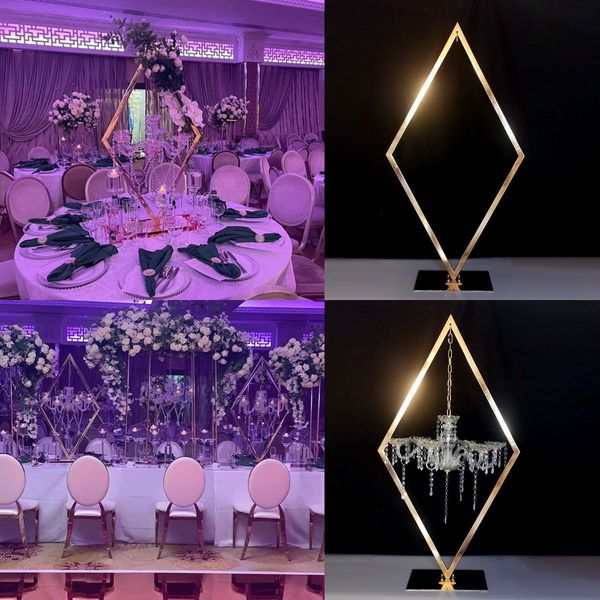 5 ensembles de décoration de mariage de luxe Pièce maîtresse de table Porte-fleurs Porte-chandeliers Vases en métal Passerelle Allée Fête Route Route Candélabres Bougeoirs en acrylique