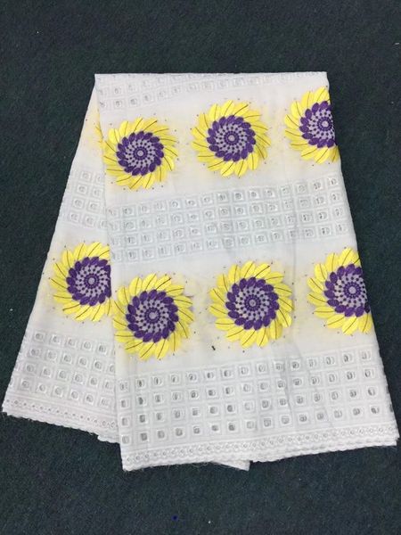 5 verges / pc Top vente blanc coton africain tissu avec violet et jaune soleil fleur swiss voile dentelle broderie pour vêtements BC12-6