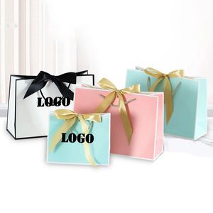 50/100 PCS Sac en papier personnalisé pour petite entreprise Cadeaux de mariage Package Package Sacs de papier d'anniversaire Sacs bijoux 240426