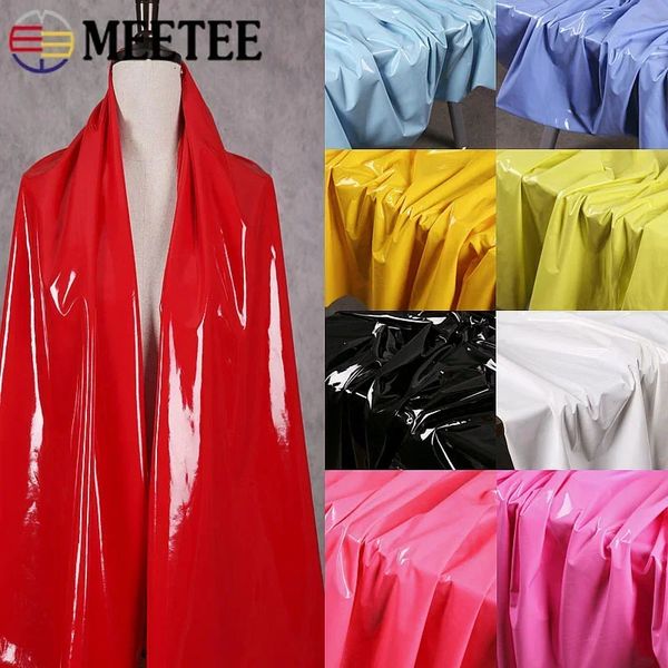 50 * 145cm Meetee Shiny Glossy Tissu en cuir souple Tissu élastique Faux PU Pu pour vêtements Drysins Matière de vêtements DIY ACCESSOIRES DE COURSE 240422