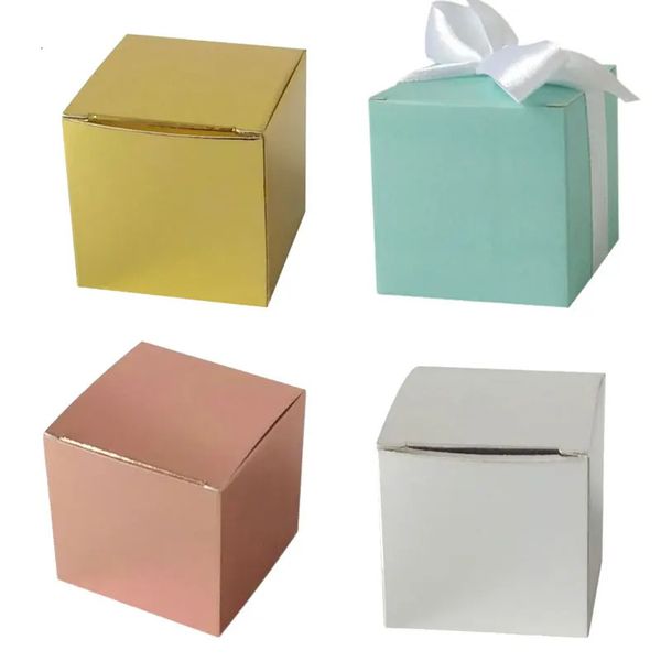 50 cajas de regalo de papel de Navidad cuadradas en blanco con cintas Diy Rose Gold Cardboard Box Packaging Soap Cookies Decoraciones de fiesta de dulces 231227