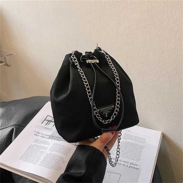 50% de réduction sur les ventes de liquidation Seau Sud-Coréen Sister Street Femme 2023 Nouveau style paresseux Épaule Sac à bandoulière de haute qualité modèle 542