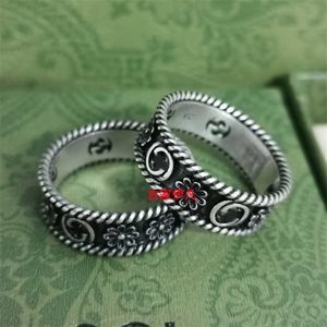 50% de réduction bijoux de créateur bracelet collier bague 925 hip hop évider chanvre petite marguerite fleur motif couple paire bague