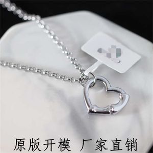 50% de descuento en joyería de diseñador pulsera collar anillo en forma de corazón hembra Japón Sur ins simple cadena de clavícula mejor amigo del compañero de clase pequeño regalo Colgante