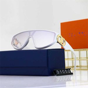 50% OFF Vente en gros de lunettes de soleil New Fashion One Piece Populaire sur Internet Lunettes de soleil pour femmes Overseas Glasses