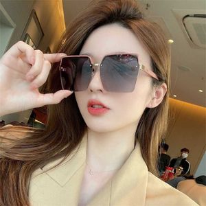 50% OFF Vente en gros de lunettes de soleil New Polarized for Women Gradual Change Anti UV Advanced Sense ins Fashion Sunglasses